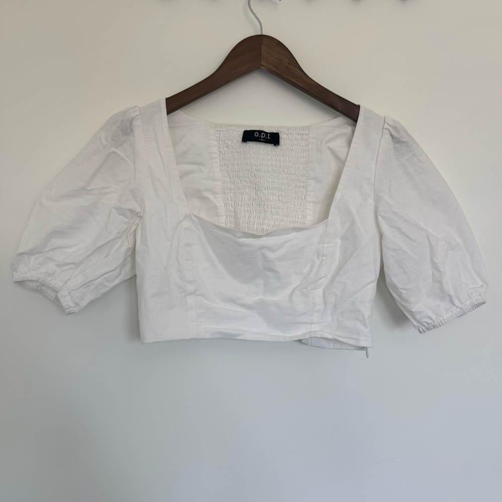 Festival Vacation Cropped Medium o.p.t Classic White Puff Sleeve Top Feminine